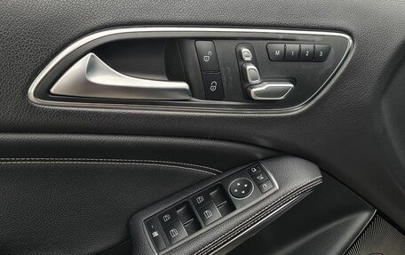 Mercedes-Benz GLA, 2018 год, 2 395 000 рублей, 20 фотография