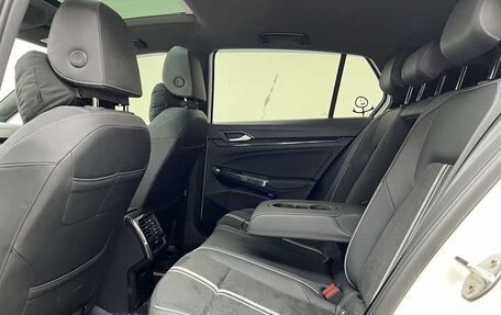 Volkswagen Golf VIII, 2021 год, 1 940 000 рублей, 6 фотография