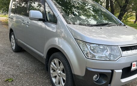 Mitsubishi Delica D:5 I, 2014 год, 2 399 000 рублей, 2 фотография