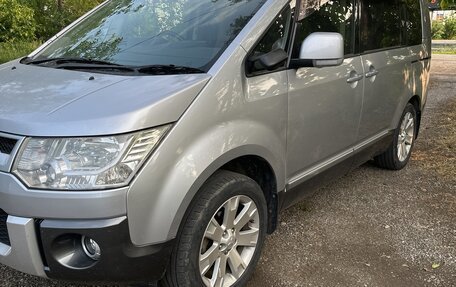 Mitsubishi Delica D:5 I, 2014 год, 2 399 000 рублей, 5 фотография