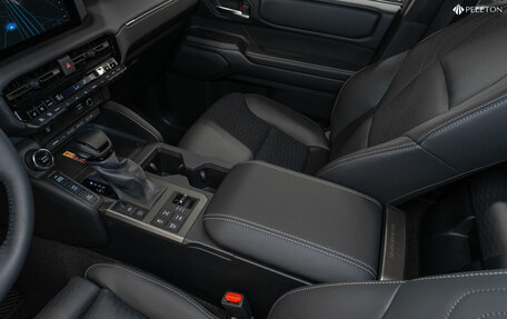 Toyota Land Cruiser Prado, 2024 год, 8 890 000 рублей, 21 фотография
