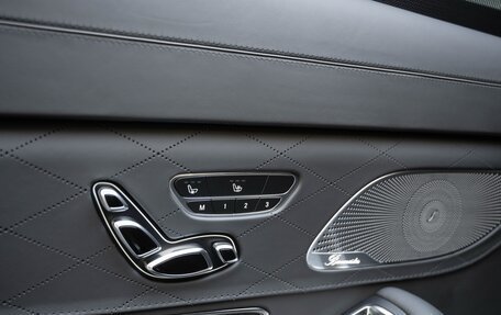Mercedes-Benz Maybach S-Класс, 2020 год, 100 000 000 рублей, 32 фотография