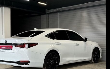 Lexus ES VII, 2022 год, 5 750 000 рублей, 7 фотография
