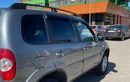 Chevrolet Niva I рестайлинг, 2016 год, 770 000 рублей, 4 фотография