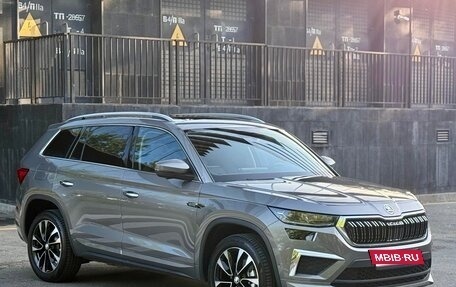 Skoda Kodiaq I, 2023 год, 3 990 000 рублей, 3 фотография