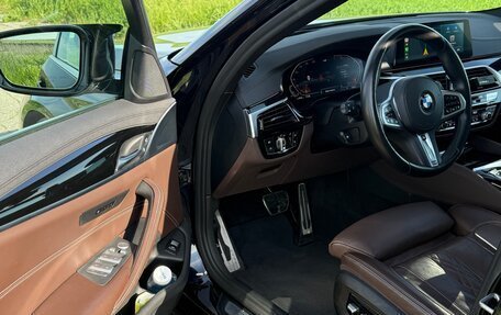 BMW 5 серия, 2019 год, 3 990 000 рублей, 5 фотография