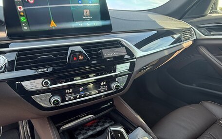 BMW 5 серия, 2019 год, 3 990 000 рублей, 8 фотография
