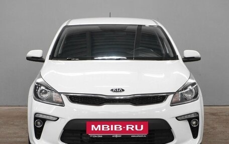 KIA Rio IV, 2018 год, 1 550 000 рублей, 2 фотография