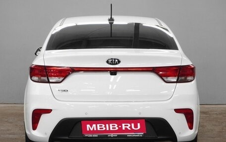 KIA Rio IV, 2018 год, 1 550 000 рублей, 6 фотография