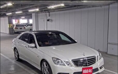 Mercedes-Benz E-Класс, 2011 год, 1 480 000 рублей, 1 фотография