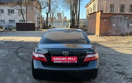 Toyota Camry, 2011 год, 1 490 000 рублей, 6 фотография