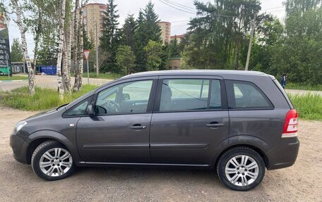 Opel Zafira B, 2012 год, 695 000 рублей, 5 фотография