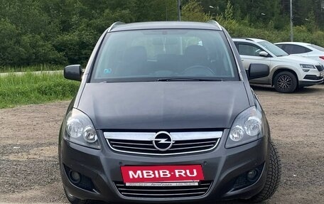 Opel Zafira B, 2012 год, 695 000 рублей, 2 фотография