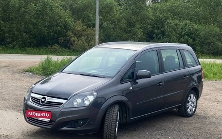 Opel Zafira B, 2012 год, 695 000 рублей, 4 фотография