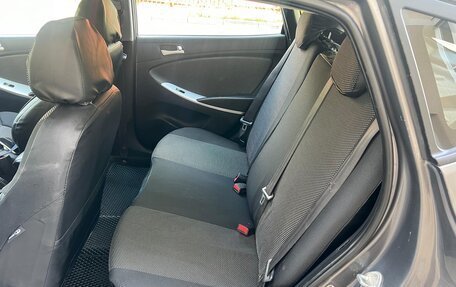 Hyundai Solaris II рестайлинг, 2011 год, 595 000 рублей, 9 фотография