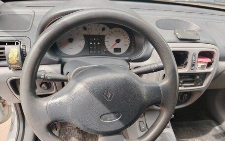 Renault Clio III, 2001 год, 285 000 рублей, 10 фотография