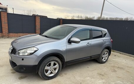 Nissan Qashqai, 2010 год, 950 000 рублей, 2 фотография