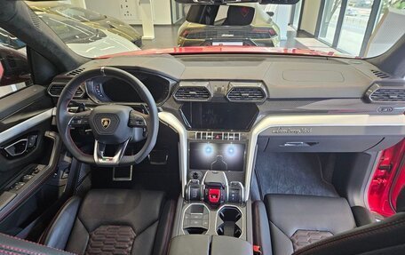 Lamborghini Urus I, 2021 год, 28 000 000 рублей, 26 фотография