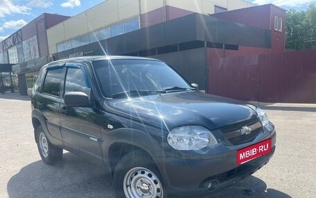 Chevrolet Niva I рестайлинг, 2014 год, 685 000 рублей, 3 фотография