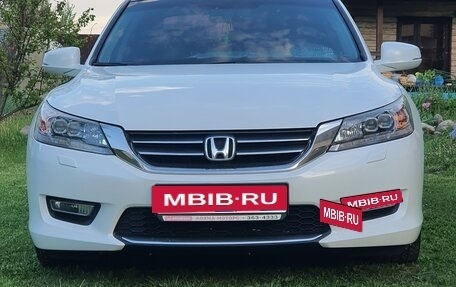 Honda Accord IX рестайлинг, 2013 год, 1 650 000 рублей, 6 фотография