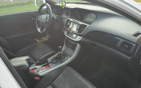 Honda Accord IX рестайлинг, 2013 год, 1 650 000 рублей, 26 фотография