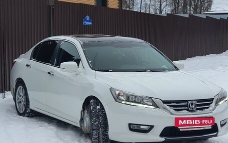 Honda Accord IX рестайлинг, 2013 год, 1 650 000 рублей, 30 фотография