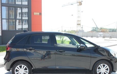 Honda Fit, 2020 год, 1 240 000 рублей, 7 фотография