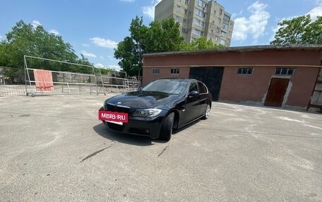 BMW 3 серия, 2006 год, 1 800 000 рублей, 17 фотография