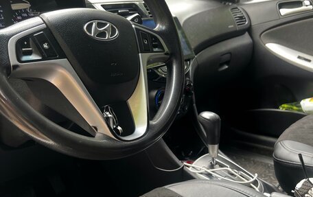 Hyundai Solaris II рестайлинг, 2011 год, 850 000 рублей, 6 фотография