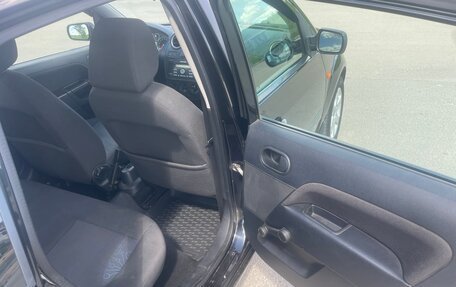 Ford Fiesta, 2006 год, 375 000 рублей, 17 фотография