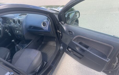 Ford Fiesta, 2006 год, 375 000 рублей, 16 фотография