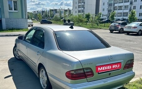 Mercedes-Benz E-Класс, 2000 год, 540 000 рублей, 4 фотография