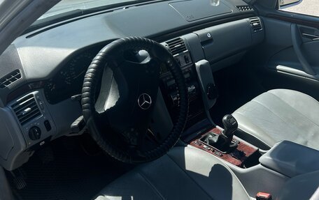 Mercedes-Benz E-Класс, 2000 год, 540 000 рублей, 7 фотография