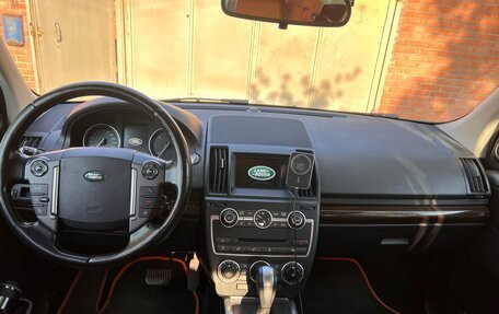 Land Rover Freelander II рестайлинг 2, 2014 год, 1 850 000 рублей, 10 фотография