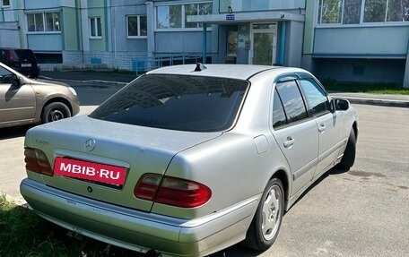 Mercedes-Benz E-Класс, 2000 год, 540 000 рублей, 6 фотография