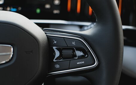 Geely Atlas, 2024 год, 3 728 990 рублей, 18 фотография