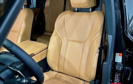 Lexus LX, 2024 год, 21 990 000 рублей, 16 фотография