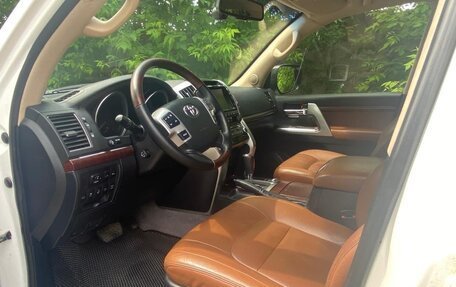Toyota Land Cruiser 200, 2015 год, 4 599 000 рублей, 6 фотография