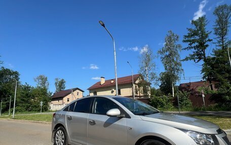 Chevrolet Cruze II, 2011 год, 740 000 рублей, 2 фотография