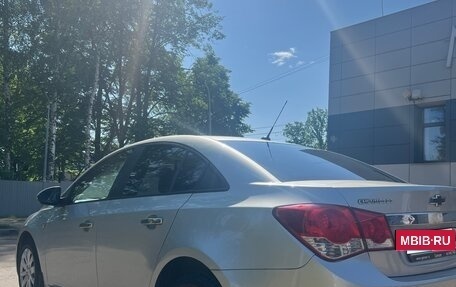 Chevrolet Cruze II, 2011 год, 740 000 рублей, 4 фотография