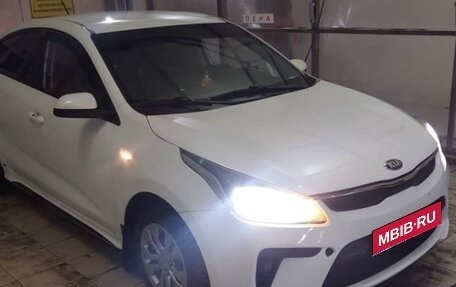 KIA Rio IV, 2019 год, 950 000 рублей, 1 фотография