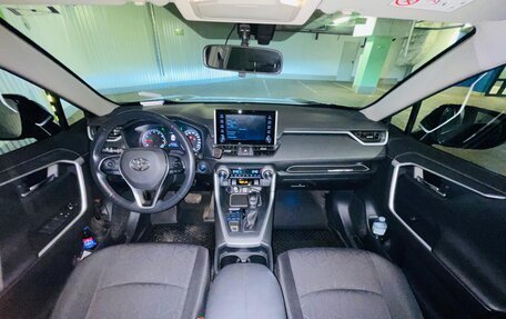 Toyota RAV4, 2020 год, 2 955 000 рублей, 3 фотография