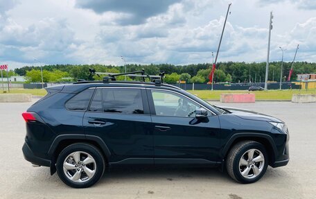 Toyota RAV4, 2020 год, 2 955 000 рублей, 9 фотография