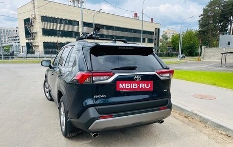 Toyota RAV4, 2020 год, 2 955 000 рублей, 11 фотография
