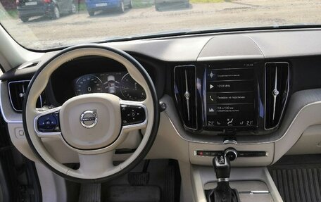Volvo XC60 II, 2018 год, 3 100 000 рублей, 14 фотография