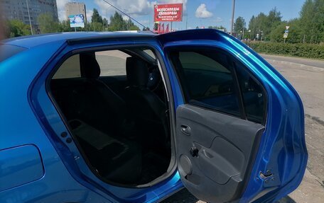 Renault Logan II, 2016 год, 830 000 рублей, 9 фотография