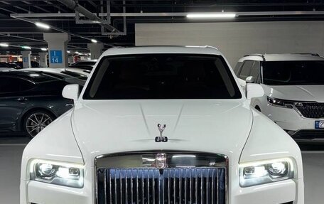 Rolls-Royce Cullinan, 2021 год, 29 990 000 рублей, 2 фотография