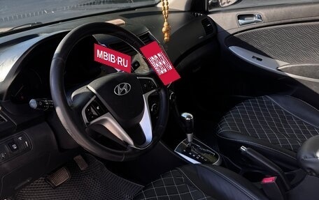 Hyundai Solaris II рестайлинг, 2013 год, 860 000 рублей, 9 фотография