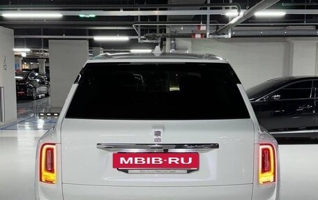 Rolls-Royce Cullinan, 2021 год, 29 990 000 рублей, 8 фотография