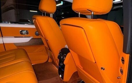 Rolls-Royce Cullinan, 2021 год, 29 990 000 рублей, 21 фотография